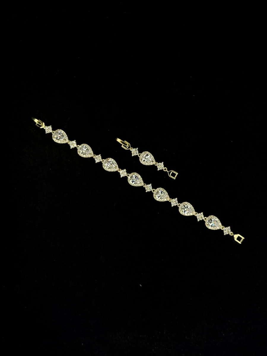 Star Droplet Bracelet - Image 2